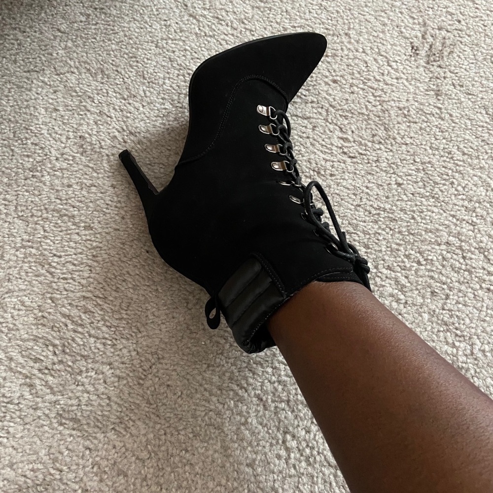 Laced-up boots - Picture 2 of 2
